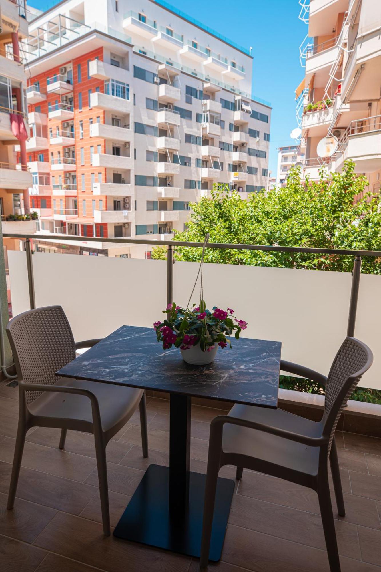 Vlore Luxury Apartaments "Fael" Екстериор снимка